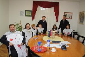 Župan Občine Lovrenc na Pohorju je sprejel maskirane otroke iz VDC Polž Ruše